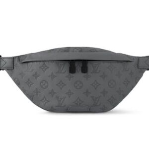 Louis Vuitton Discovery Bumbag